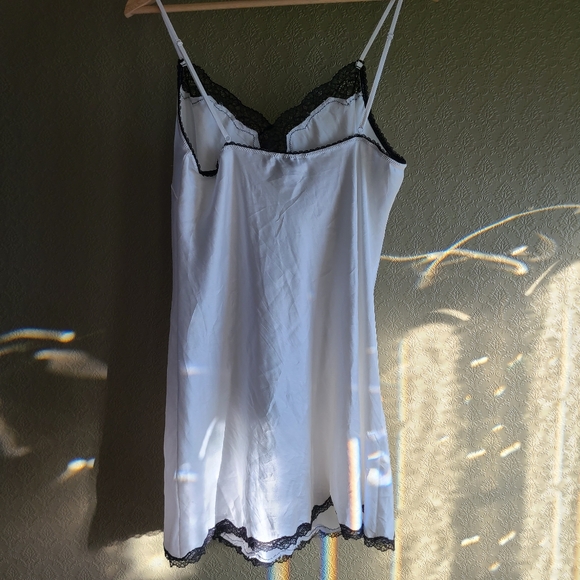 Victoria's Secret White Y2K Slip Dress - Picture 2 of 5